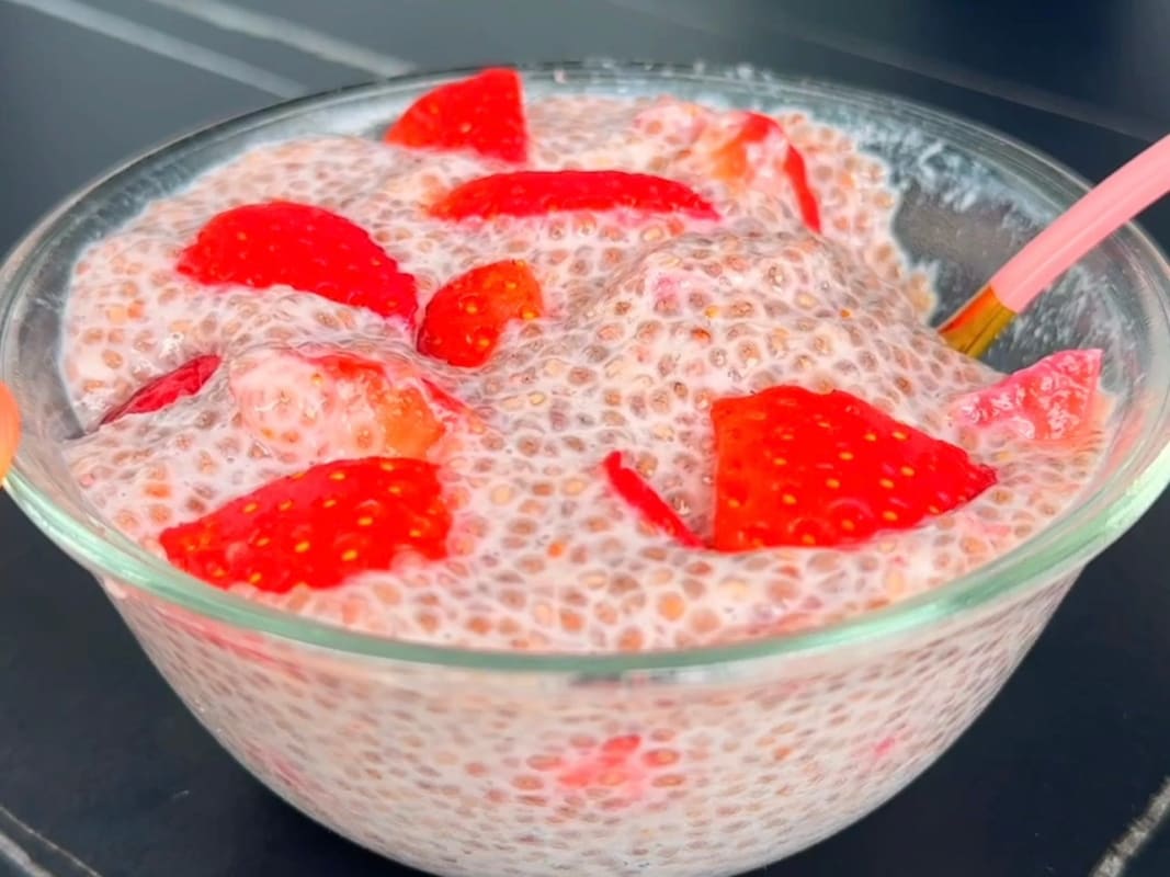 Strawberry Chia Pudding BlendJet Recipe